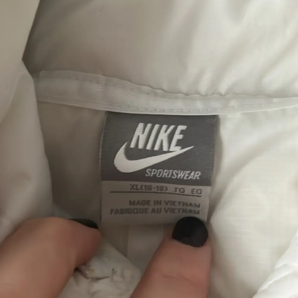 Nike puffer jacket Size XL